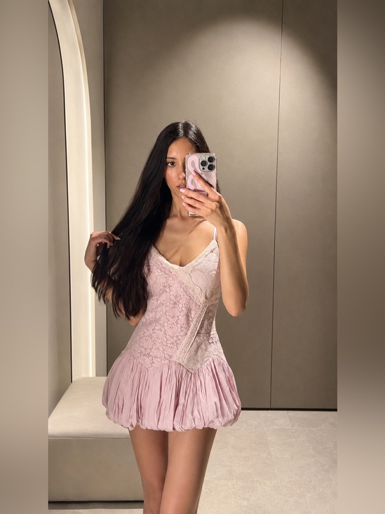 Zara Dresses & Skirts - VIRAL Zara LACE BUBBLE HEM MINI DRESS SIZE M 
🚨NO DISCOUNT